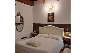 Centro storico, Centralissimo LUXURY SMERALDO SUITE Doccia Idromassaggio ,paniere gratuito con piccola colazione
